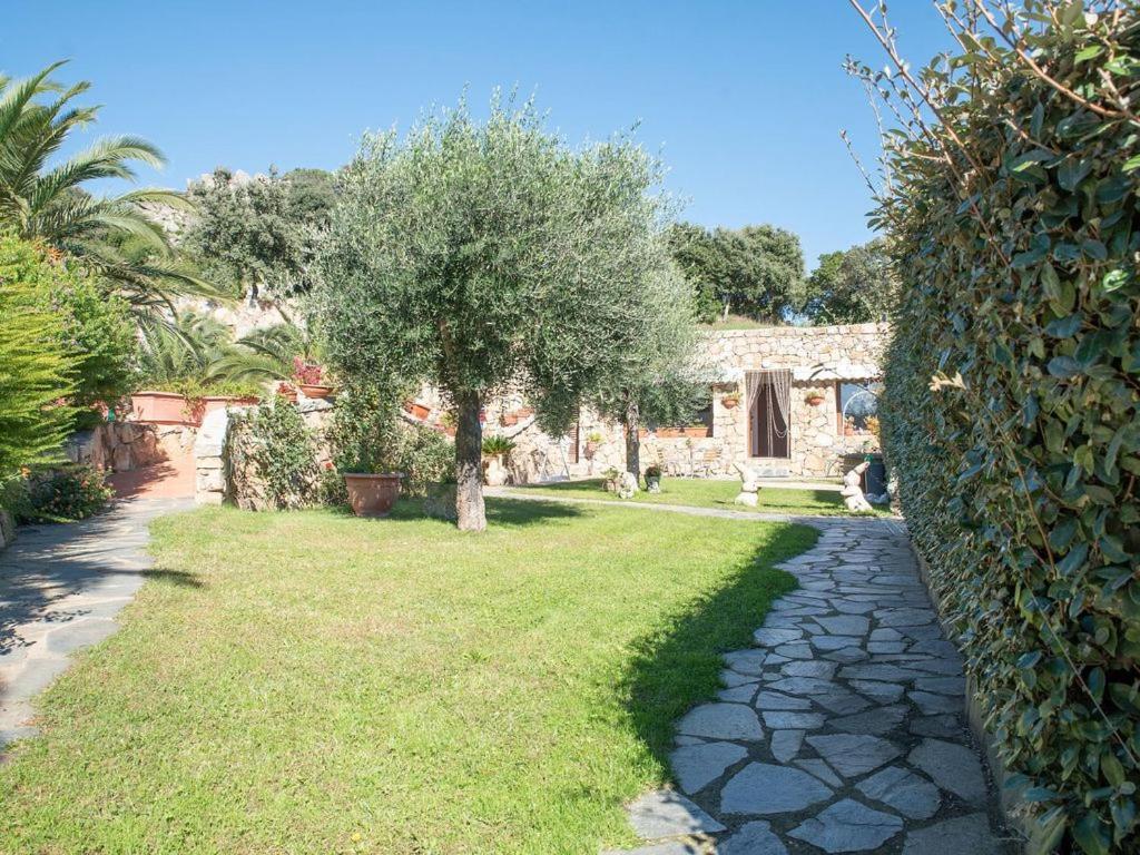 Residence Villa Smeralda Telti Kültér fotó