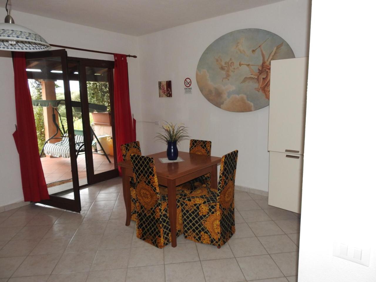 Residence Villa Smeralda Telti Kültér fotó