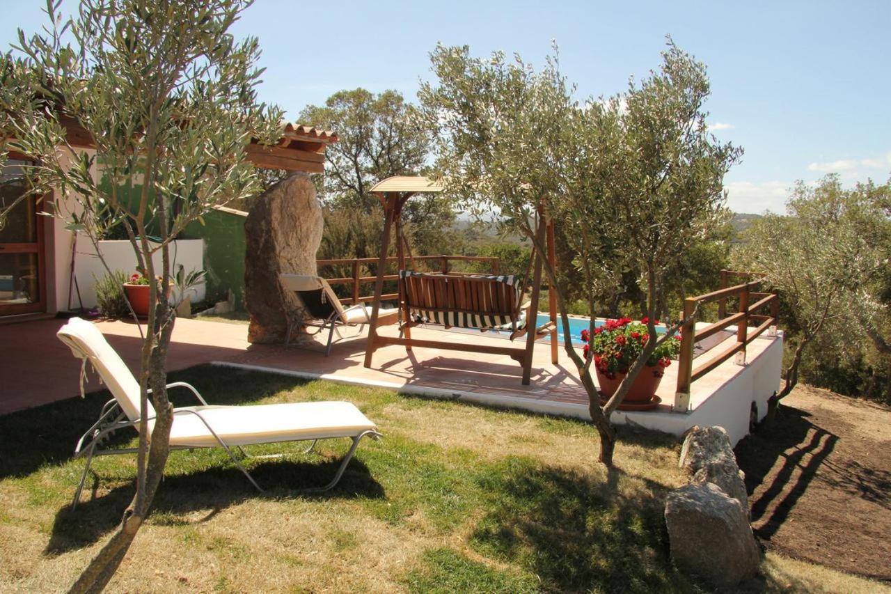 Residence Villa Smeralda Telti Kültér fotó