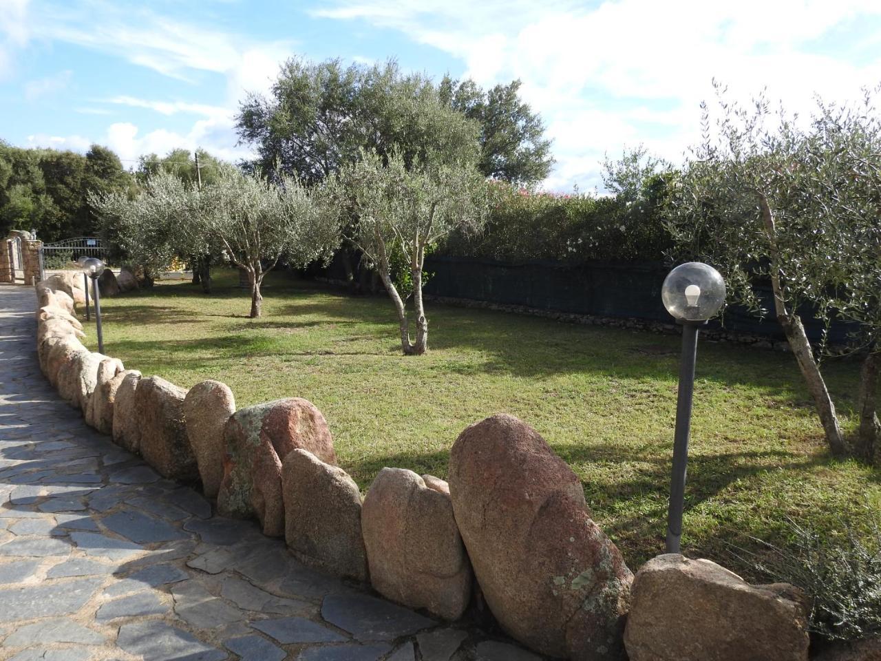 Residence Villa Smeralda Telti Kültér fotó